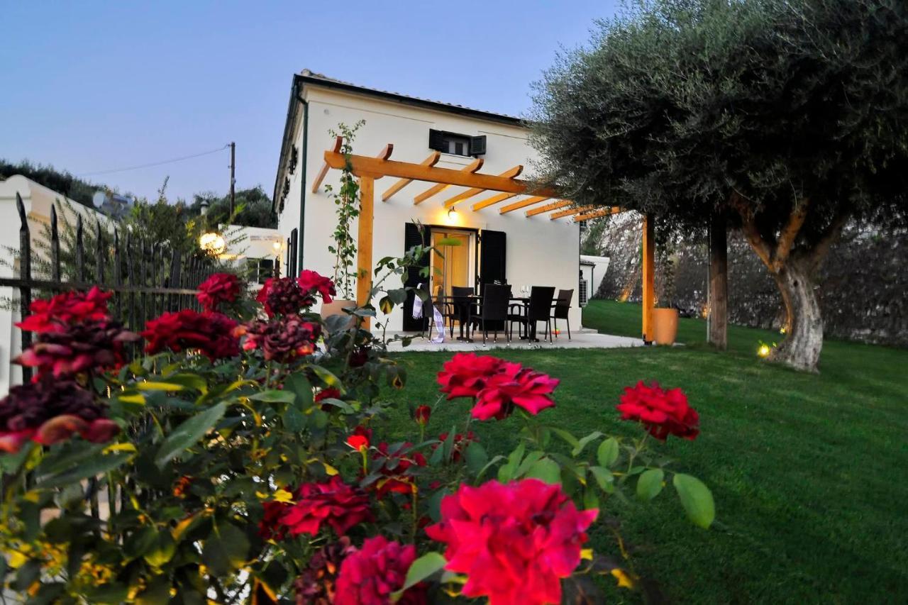Myronis Villa Corfu Town エクステリア 写真